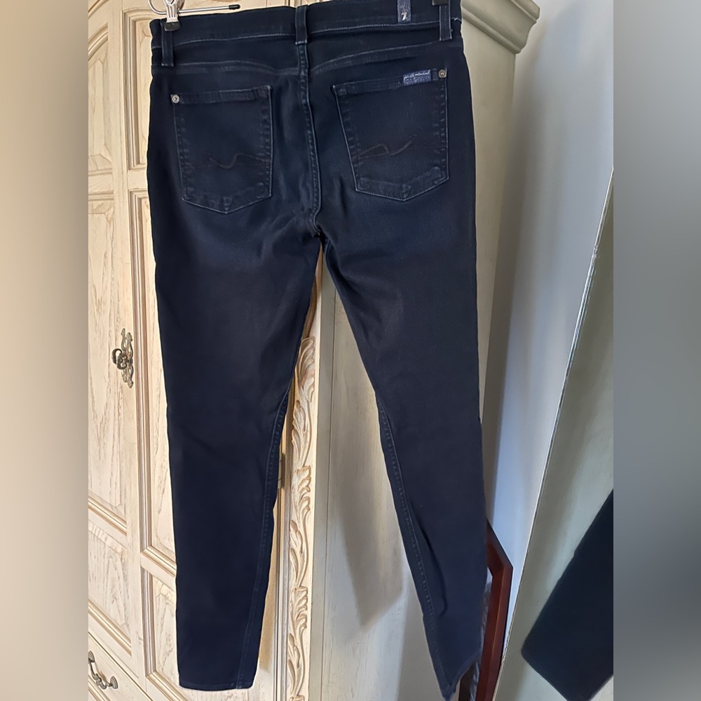 7 For All Mankind Gwenevere skinny jeans. Size 29 - Picture 2 of 5